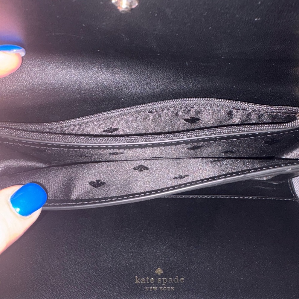 Kate Spade wallet - Picture 6 of 9